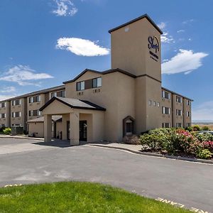 Sleep Inn & Suites